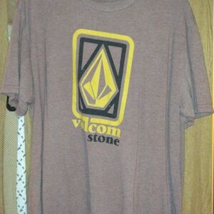 Volcom Brown T-Shirt with Yellow Stone Logo - XXL